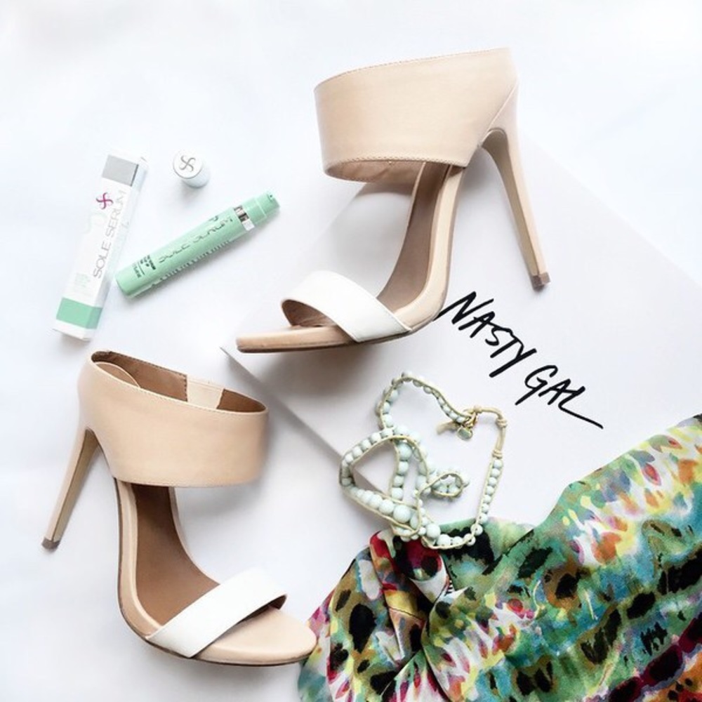 Nasty Gal Naomi mule pumps size 6
